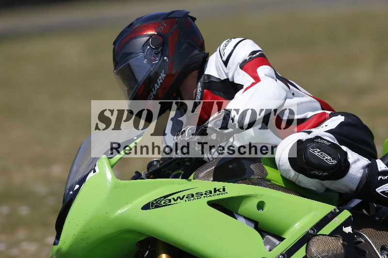 /Archiv-2023/28 05.06.2023 Moto Club Anneau du Rhin/vert-medium/14